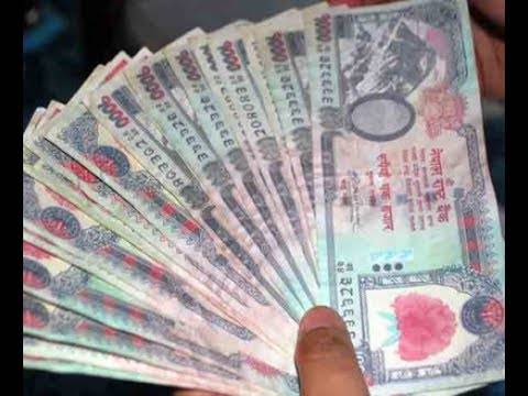 Police hand over Rs 21,000 seized from gamblers to support students