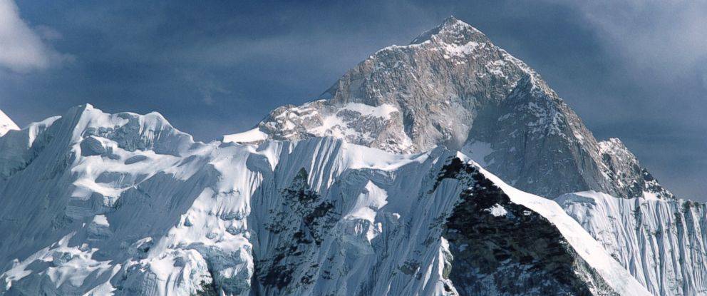 Online health service into operation to mountaineers scaling Mt Everest